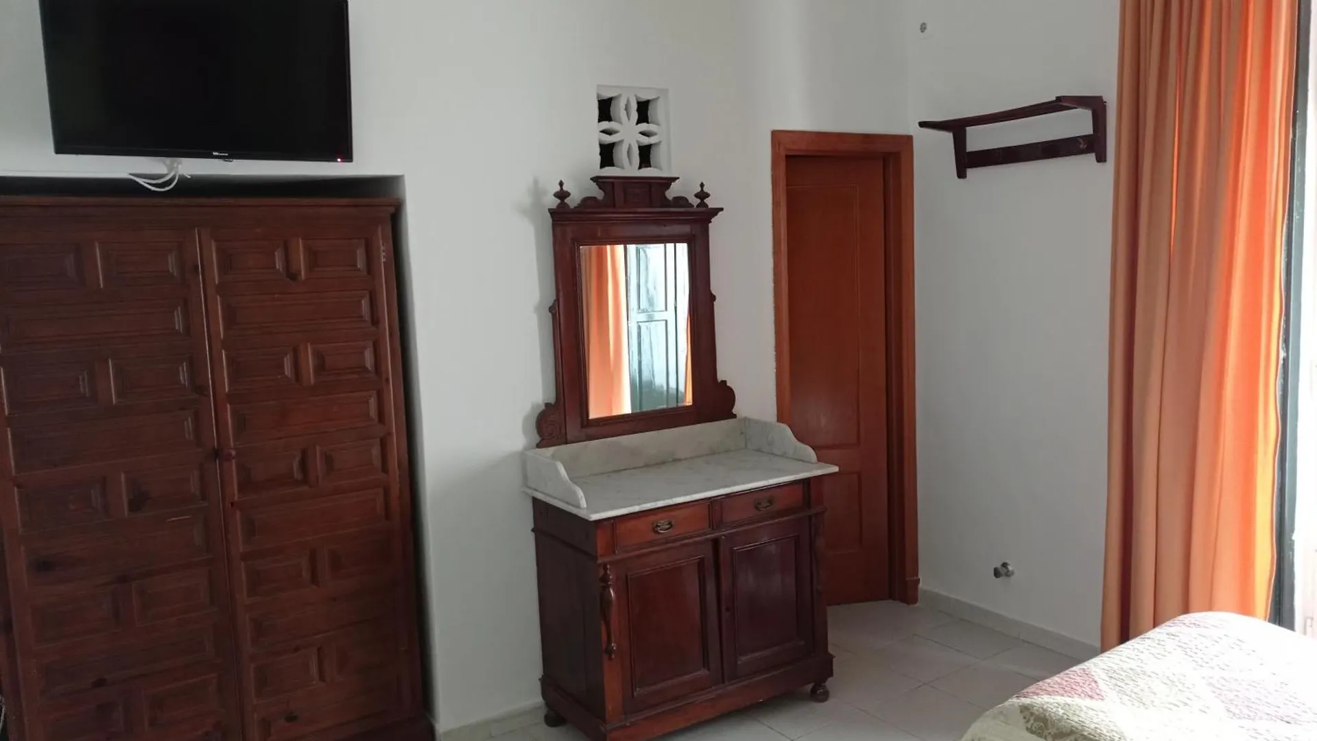 Hostal Manolo El Puerto de Santa Maria Guest house