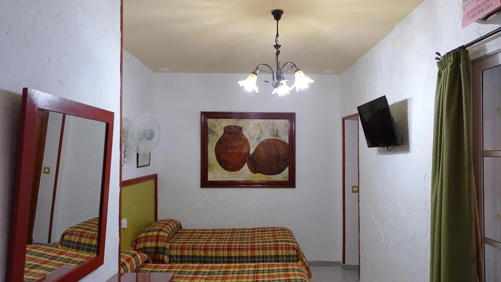 Guest house Hostal Manolo El Puerto de Santa Maria Spain