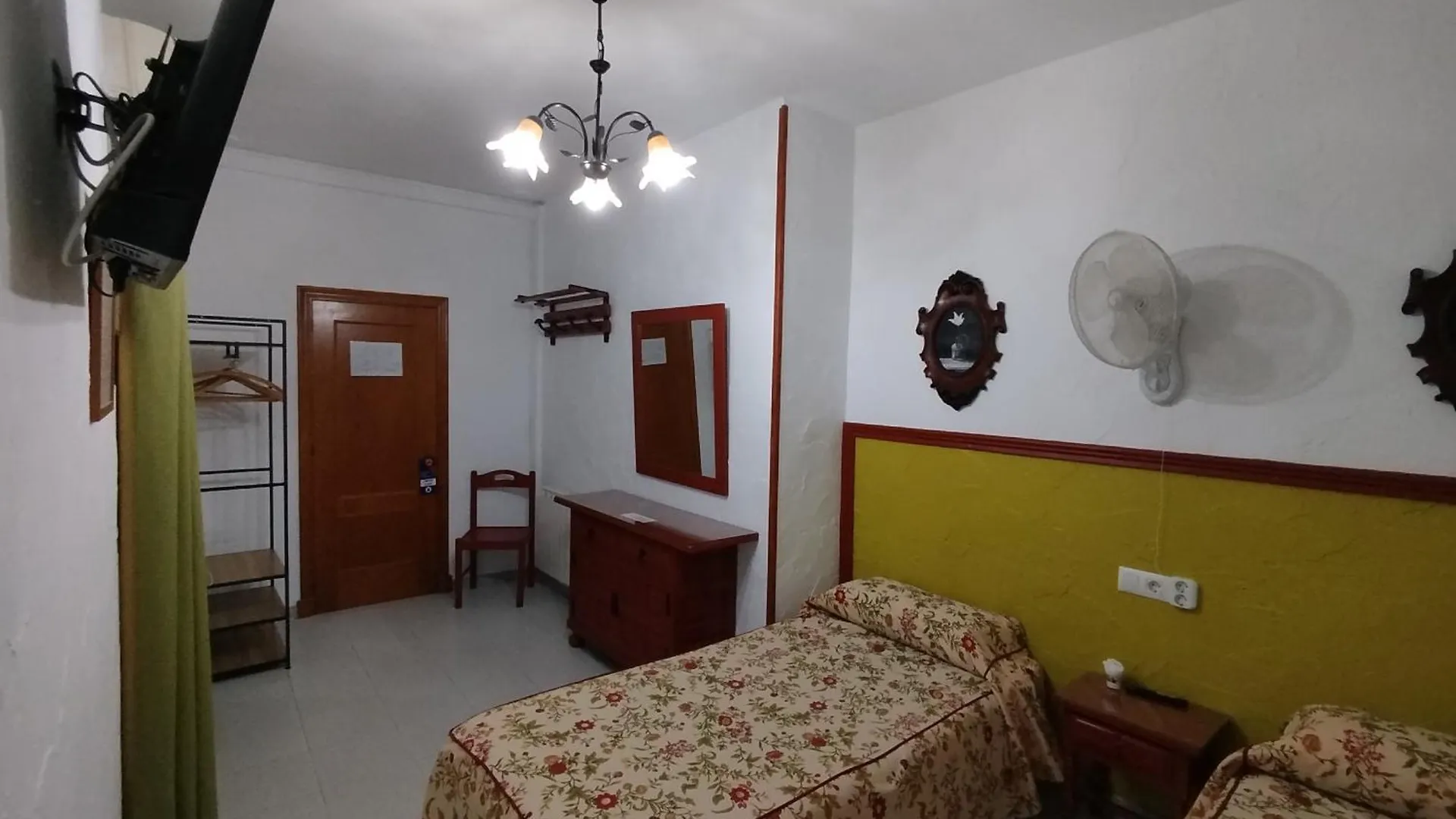 Guest house Hostal Manolo El Puerto de Santa Maria