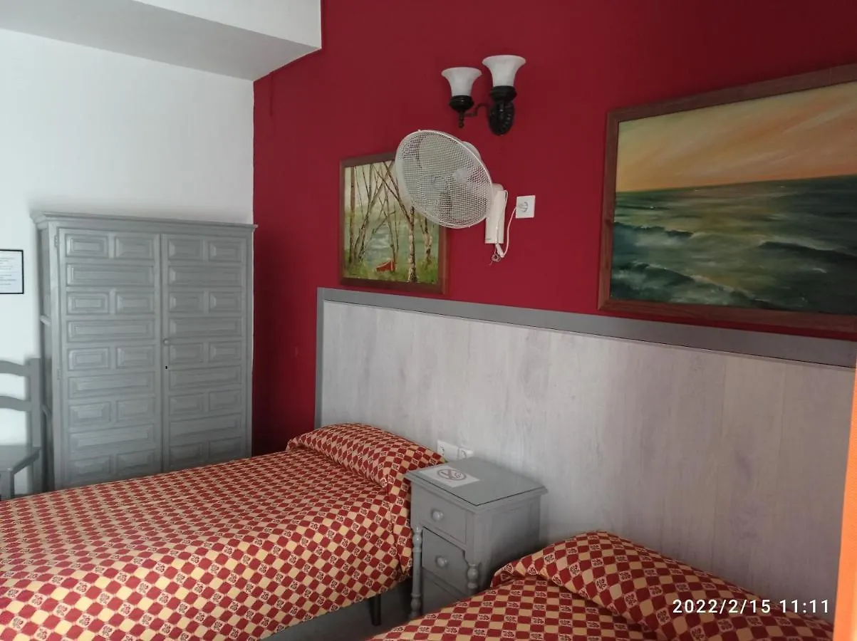 בית הארחה אל פוארטו דה סנטה מריה Hostal Manolo