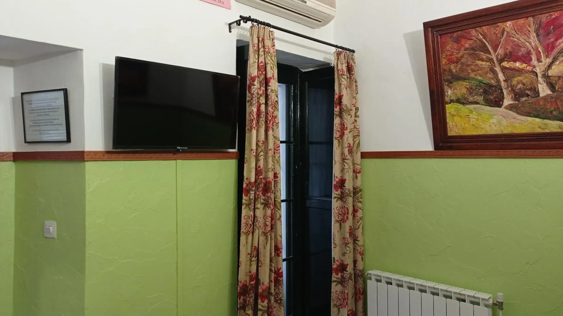 בית הארחה אל פוארטו דה סנטה מריה Hostal Manolo